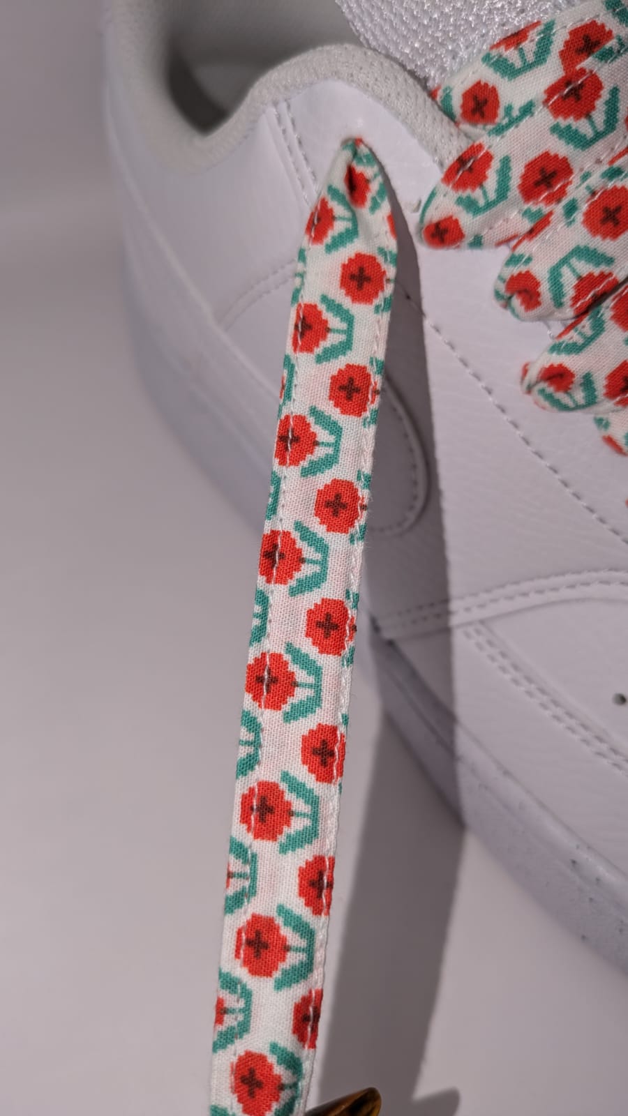 Lacets pixel flower