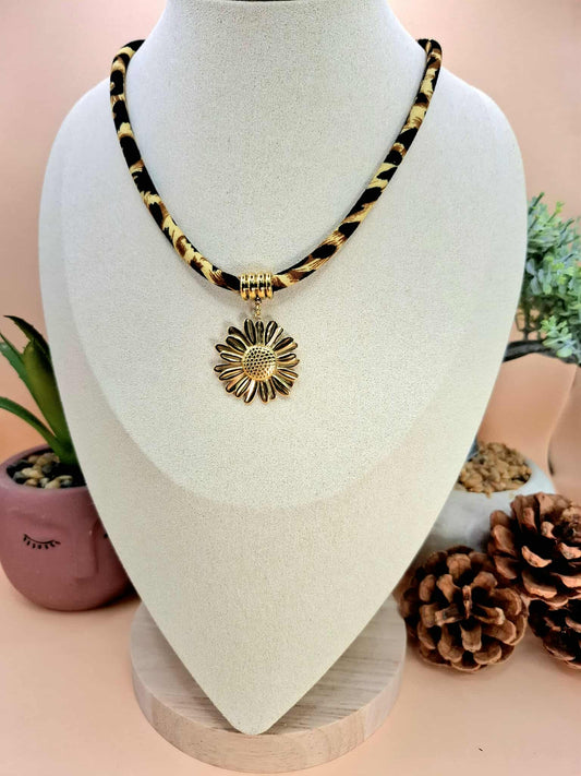 Collier tissus léopard "fleur"