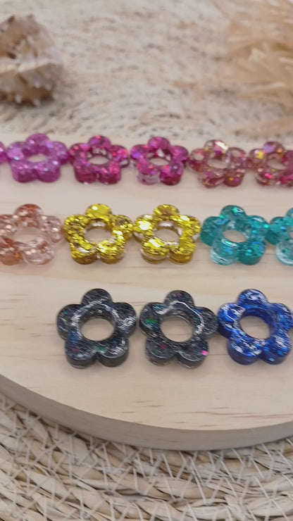 Petites fleurs glitter pour créoles